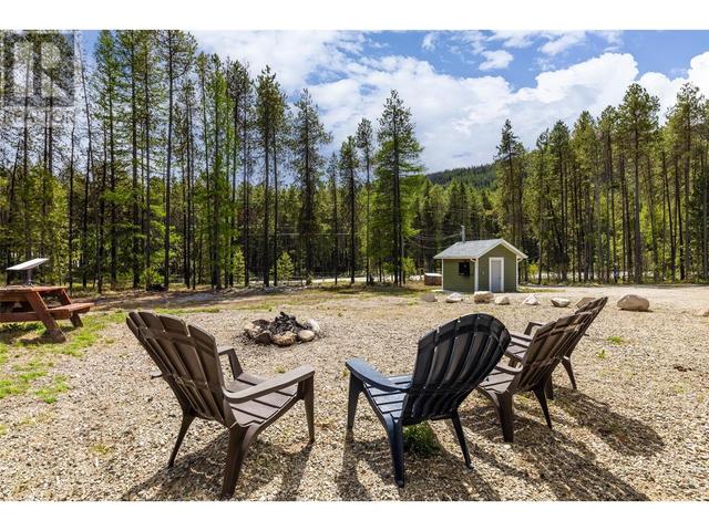 4820 33 Hwy, House detached with 5 bedrooms, 2 bathrooms and 6 parking in Kootenay Boundary E BC | Image 71