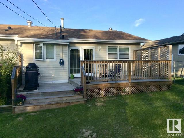 121 16 St, House detached with 3 bedrooms, 2 bathrooms and null parking in Cold Lake AB | Image 7