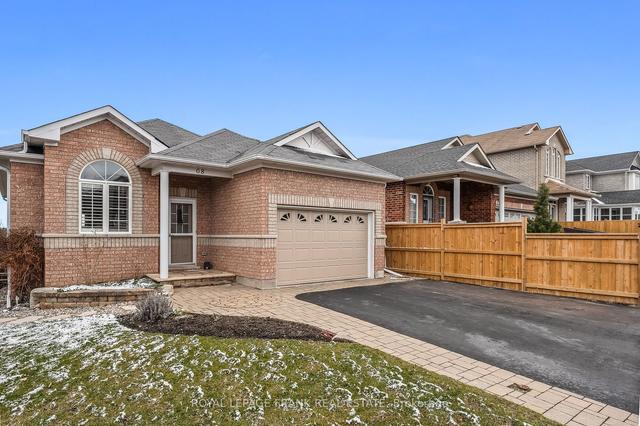 68 Cousins St, House detached with 2 bedrooms, 2 bathrooms and 5.5 parking in Clarington ON | Image 12
