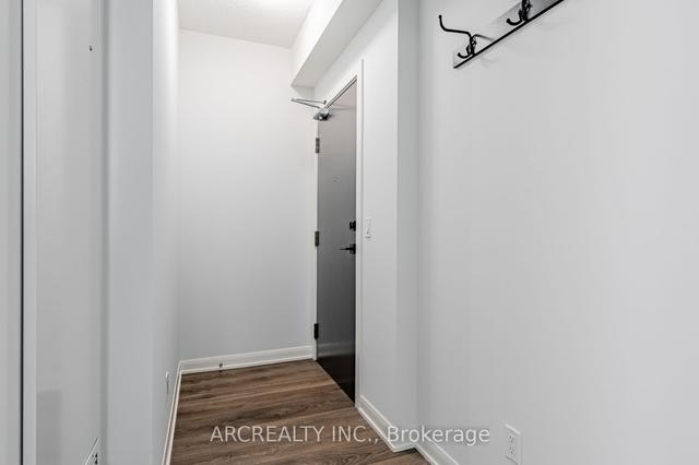404 - 435 Richmond St W, Condo with 2 bedrooms, 2 bathrooms and 0 parking in Toronto ON | Image 2