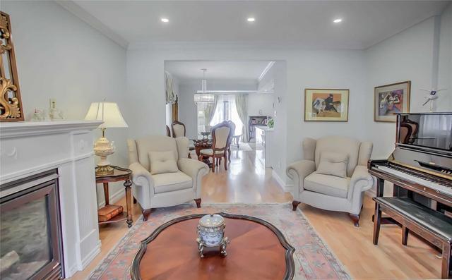 285 Cranbrooke Ave, House detached with 3 bedrooms, 3 bathrooms and 3 parking in Toronto ON | Image 23