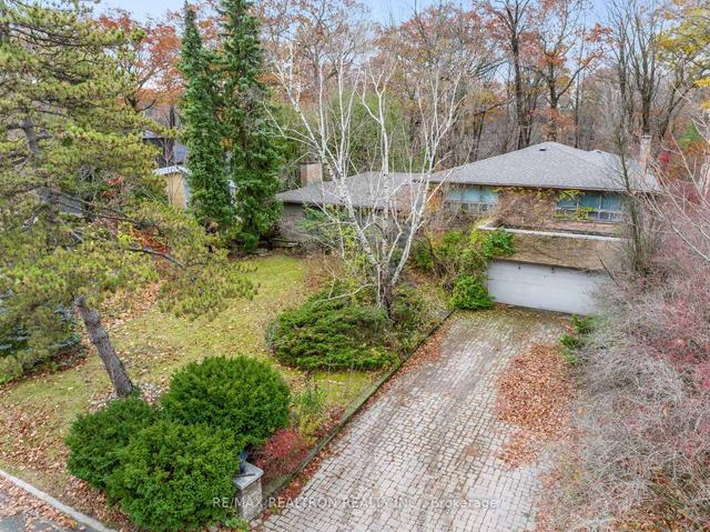 49 Timberlane Dr, House detached with 5 bedrooms, 4 bathrooms and 6 parking in Toronto ON | Image 10