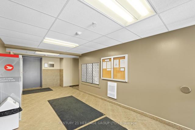 402 - 45 Kingsbury Sq, Condo with 2 bedrooms, 1 bathrooms and 1 parking in Guelph ON | Image 10