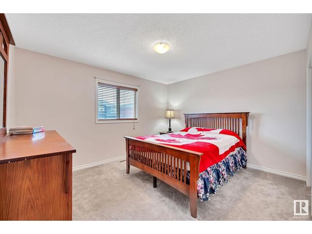 6107 18 Ave Sw, House detached with 5 bedrooms, 3 bathrooms and null parking in Edmonton AB | Image 18