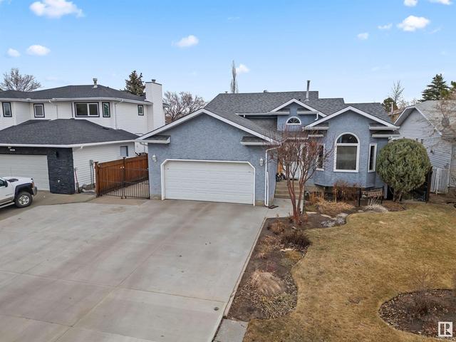 9703 95 St, House detached with 4 bedrooms, 2 bathrooms and null parking in Morinville AB | Image 2