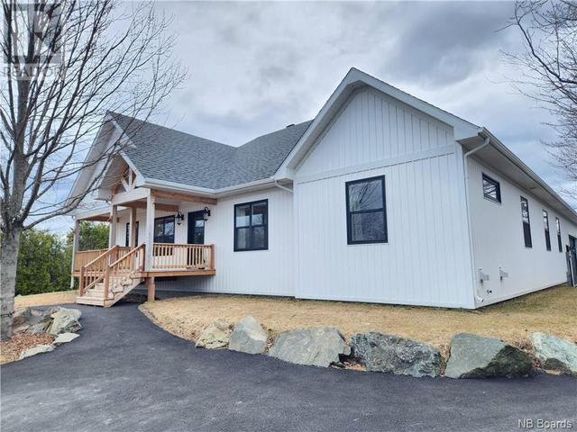 117 Rue Du Parc, House detached with 4 bedrooms, 1 bathrooms and null parking in Nigadoo NB | Image 6
