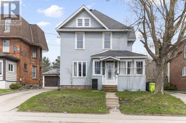 620 Wellington St E, House detached with 7 bedrooms, 1 bathrooms and null parking in Sault Ste. Marie ON | Image 1