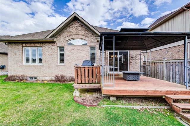 40 Hunsberger Dr, House detached with 2 bedrooms, 2 bathrooms and 5 parking in Wilmot ON | Image 35
