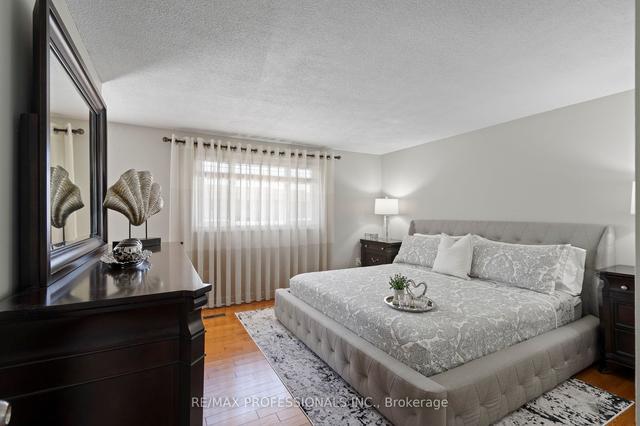 92 - 1542 Lancaster Dr, Townhouse with 3 bedrooms, 2 bathrooms and 2 parking in Oakville ON | Image 10