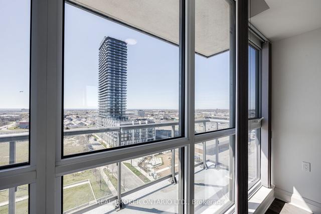 1006 - 15 Zorra St, Condo with 1 bedrooms, 1 bathrooms and 1 parking in Toronto ON | Image 6