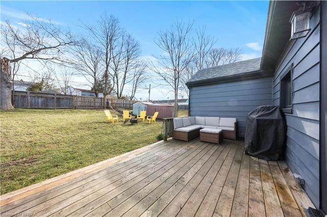 23 Huff Avenue, House detached with 3 bedrooms, 1 bathrooms and 1 parking in Brantford ON | Image 20