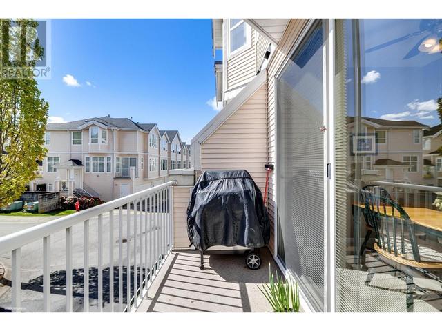 77 - 22888 Windsor Crt, House attached with 3 bedrooms, 3 bathrooms and 1 parking in Richmond BC | Image 16