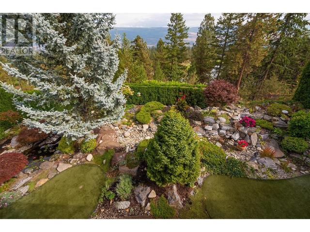 2053 Capistrano Drive, House detached with 4 bedrooms, 3 bathrooms and 6 parking in Kelowna BC | Image 23