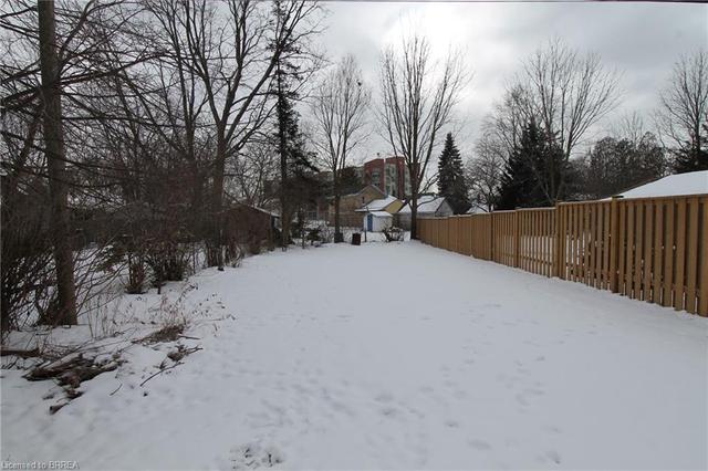 20 Holme Street, House detached with 2 bedrooms, 1 bathrooms and 2 parking in Brantford ON | Image 20