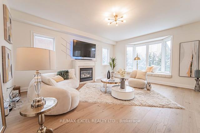 163 Bentoak Cres, House detached with 5 bedrooms, 5 bathrooms and 6 parking in Vaughan ON | Image 12