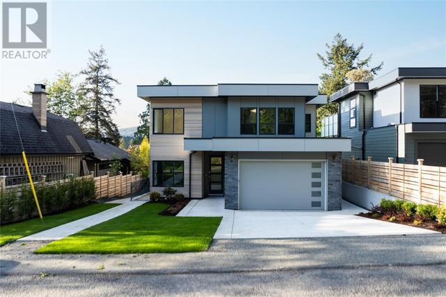622 Cove Cres, House detached with 5 bedrooms, 4 bathrooms and 4 parking in North Saanich BC | Image 1