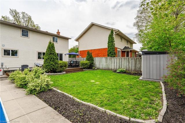 251 West Acres Dr, House detached with 3 bedrooms, 1 bathrooms and 5 parking in Guelph ON | Image 36