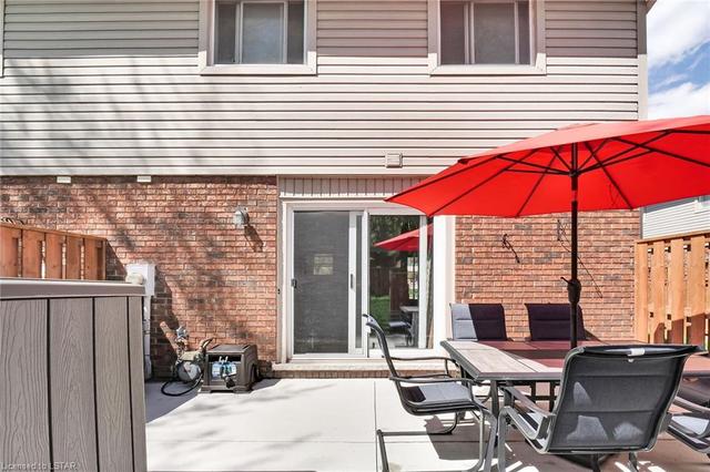 220 - 1330 Jalna Blvd, House attached with 3 bedrooms, 1 bathrooms and 2 parking in London ON | Image 27