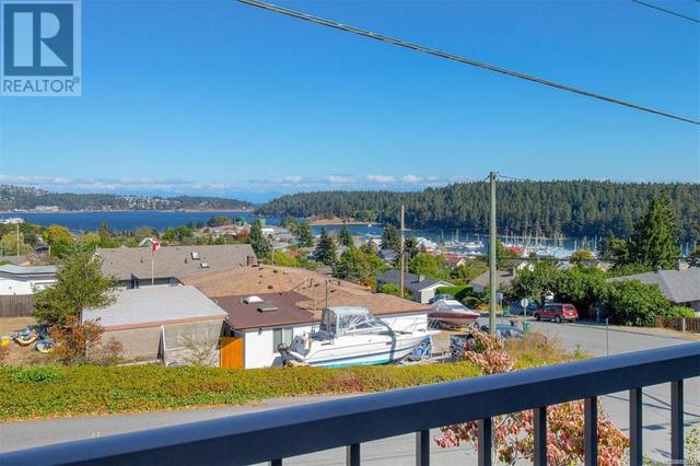 521 Larch St, House detached with 2 bedrooms, 2 bathrooms and 4 parking in Nanaimo BC | Image 4