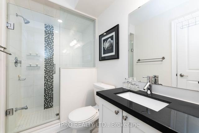2166 Bayview Ave, Townhouse with 3 bedrooms, 3 bathrooms and 2 parking in Toronto ON | Image 21