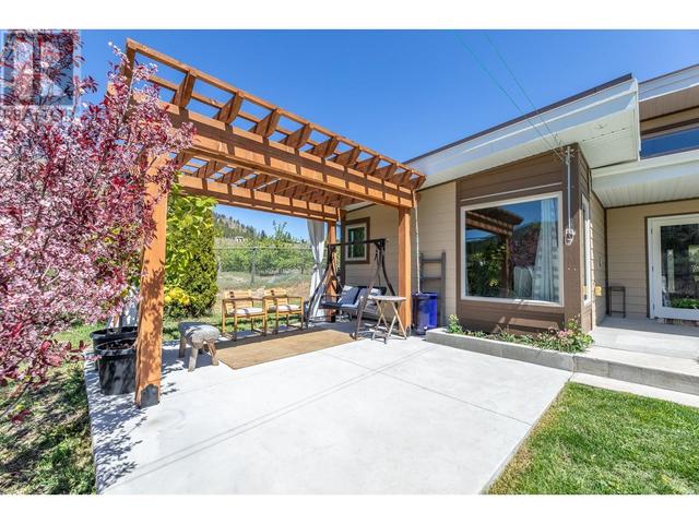 5824 Lewes Ave, House detached with 3 bedrooms, 2 bathrooms and 2 parking in Summerland BC | Image 34