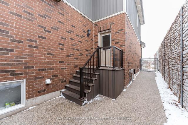 101 Lampman Dr, House detached with 4 bedrooms, 5 bathrooms and 9 parking in Grimsby ON | Image 35