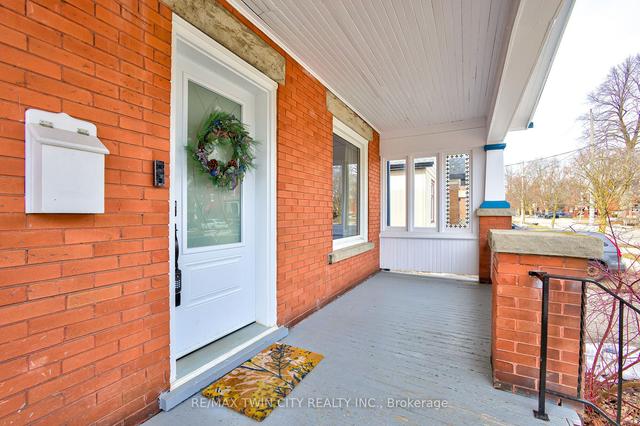 131 Samuel St, House detached with 3 bedrooms, 1 bathrooms and 3 parking in Kitchener ON | Image 12
