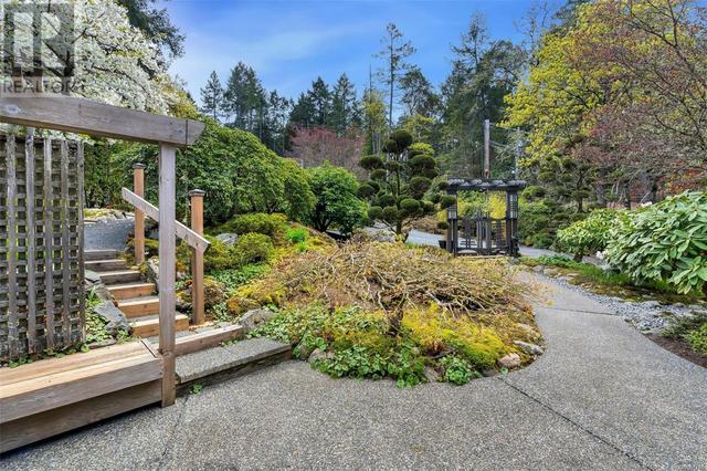 746 Sea Dr, House detached with 3 bedrooms, 2 bathrooms and 4 parking in Central Saanich BC | Image 53