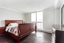 1411 - 1100 Caven St, Condo with 3 bedrooms, 2 bathrooms and 1 parking in Mississauga ON | Image 8