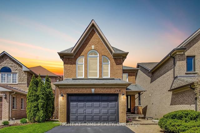 264 Stone Rd, House detached with 3 bedrooms, 4 bathrooms and 2 parking in Aurora ON | Image 1