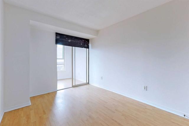 1019 - 250 Webb Dr, Condo with 2 bedrooms, 2 bathrooms and 2 parking in Mississauga ON | Image 25