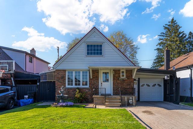 UPPER - 20 Parkchester Rd, House detached with 2 bedrooms, 2 bathrooms and 1 parking in Toronto ON | Image 1