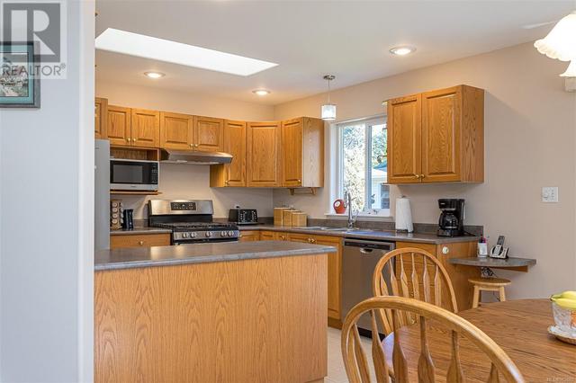 2871 River Rd, House detached with 3 bedrooms, 2 bathrooms and 6 parking in North Cowichan BC | Image 30