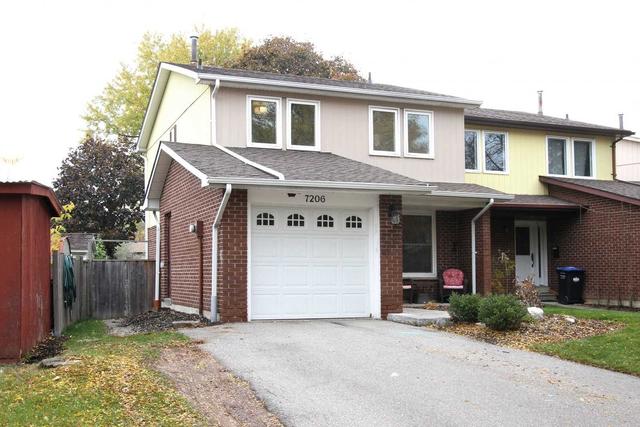 7206 Fayette Cir, House semidetached with 4 bedrooms, 2 bathrooms and 3 parking in Mississauga ON | Image 4