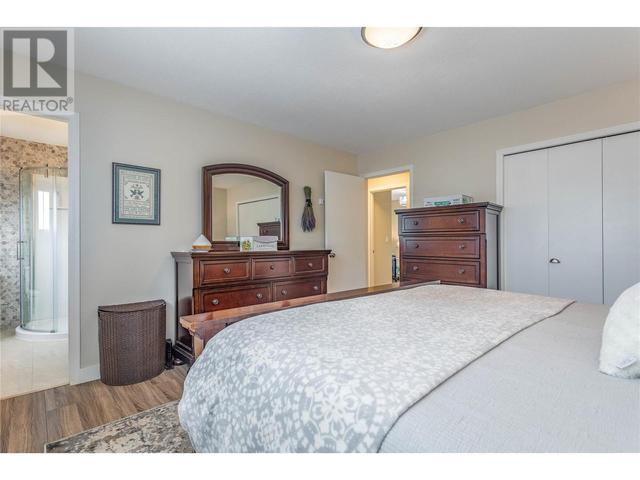 168 Bornais St E, House detached with 4 bedrooms, 3 bathrooms and 2 parking in Kelowna BC | Image 15