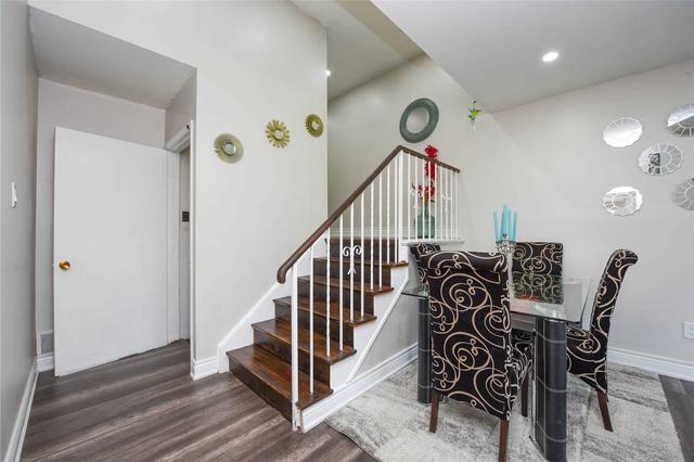27 Cathcart Cres, House semidetached with 3 bedrooms, 3 bathrooms and 5 parking in Brampton ON | Image 30