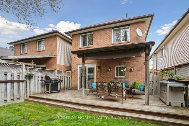 1071 Longbow Dr, House detached with 4 bedrooms, 3 bathrooms and 5 parking in Pickering ON | Image 29