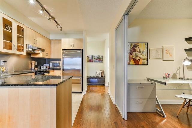 302 - 3 Mcalpine St, Condo with 1 bedrooms, 1 bathrooms and 1 parking in Toronto ON | Image 8