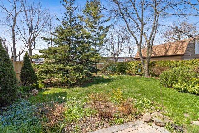 120 Bevdale Rd, House detached with 3 bedrooms, 1 bathrooms and 3 parking in Toronto ON | Image 25