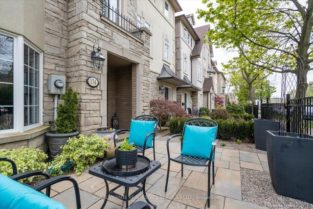134 John St, House attached with 3 bedrooms, 4 bathrooms and 3 parking in Oakville ON | Image 34