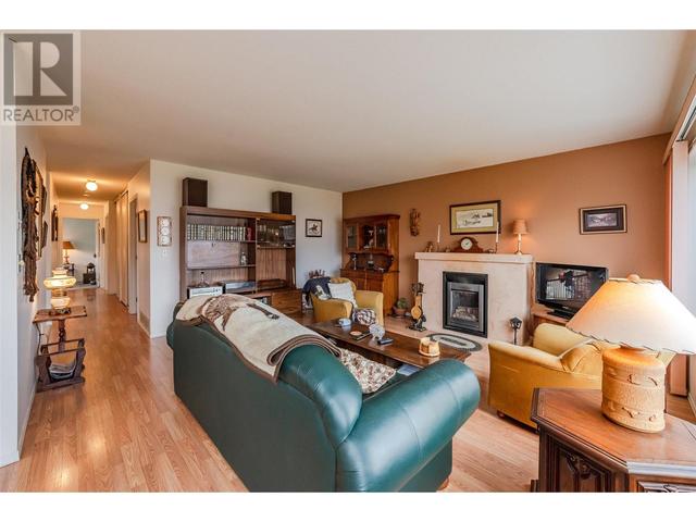 45 Kingfisher Drive, House detached with 2 bedrooms, 2 bathrooms and 1 parking in Penticton 1 BC | Image 20