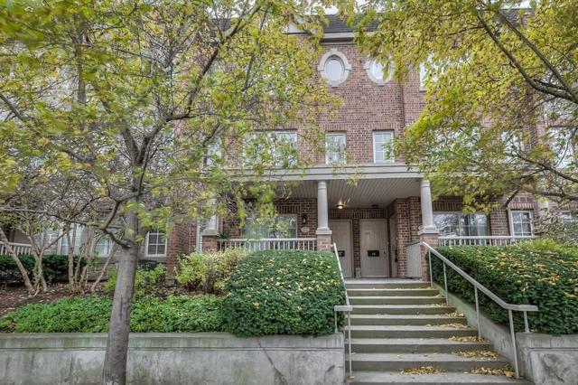 TH15 - 93 The Queensway Ave, Townhouse with 2 bedrooms, 2 bathrooms and 1 parking in Toronto ON | Image 1