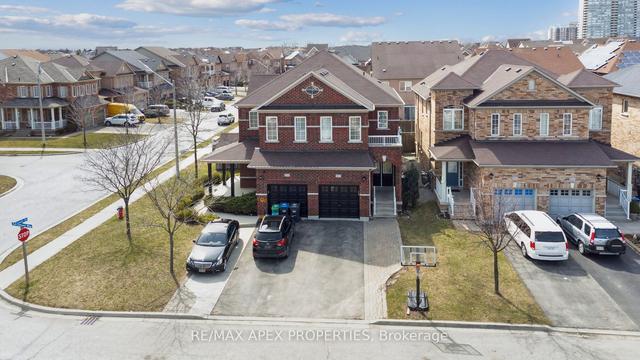 4727 Centretown Way, House semidetached with 3 bedrooms, 3 bathrooms and 3 parking in Mississauga ON | Image 1