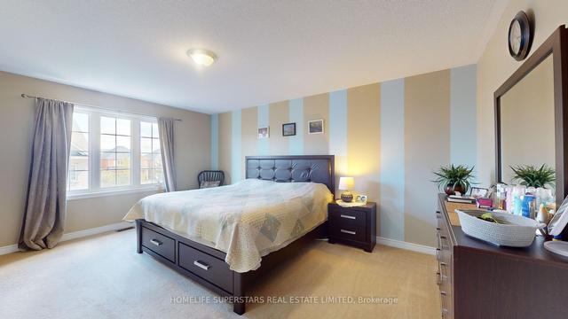 88 Lorenzo Cir, House attached with 4 bedrooms, 3 bathrooms and 3 parking in Brampton ON | Image 16