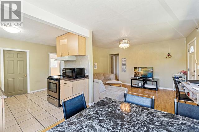 1430 Bay St, House detached with 3 bedrooms, 2 bathrooms and 2 parking in Nanaimo BC | Image 6