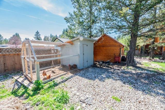 7500 Rivercrest Rd, House detached with 3 bedrooms, 2 bathrooms and 4 parking in Radium Hot Springs BC | Image 30