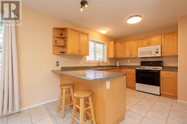 3971 Valewood Dr, House other with 2 bedrooms, 2 bathrooms and 3 parking in Nanaimo BC | Image 11