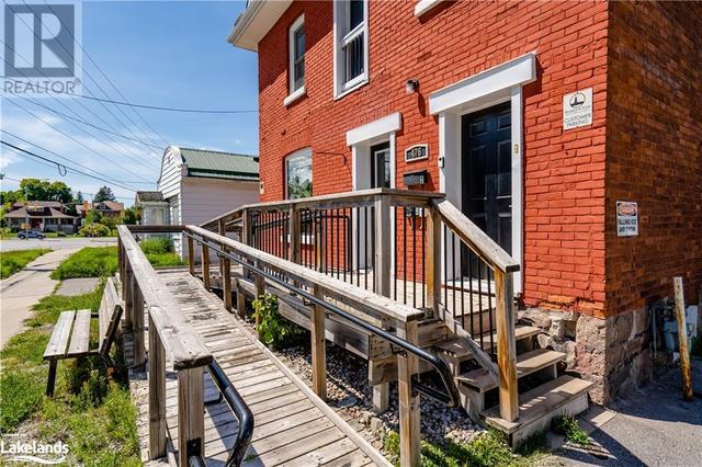 476 Yonge St, House other with 4 bedrooms, 3 bathrooms and 4 parking in Midland ON | Image 2