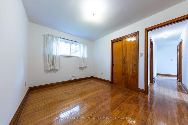 7040 Brookfield Ave, House detached with 3 bedrooms, 1 bathrooms and 5 parking in Niagara Falls ON | Image 6
