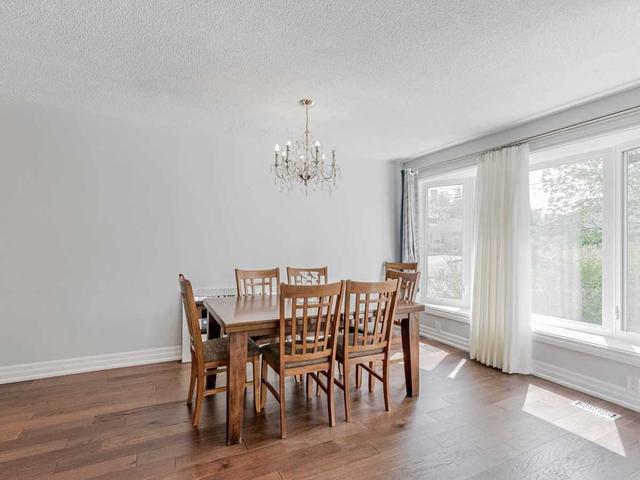 194 Taylor Mills Dr N, House semidetached with 3 bedrooms, 2 bathrooms and 5 parking in Richmond Hill ON | Image 6